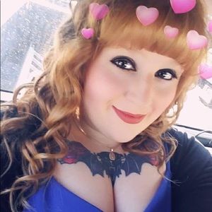 Meet your Posher, Brittni